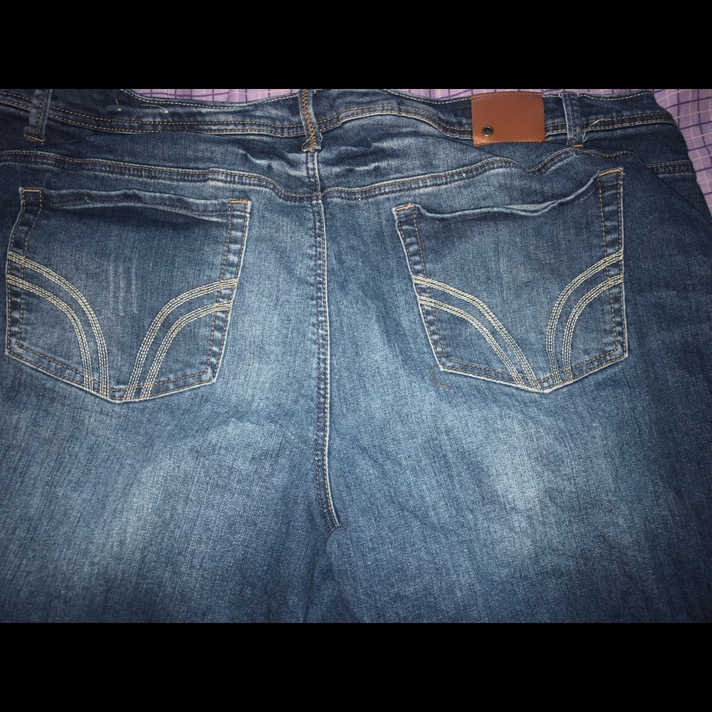 Plus Size Distressed Jeans